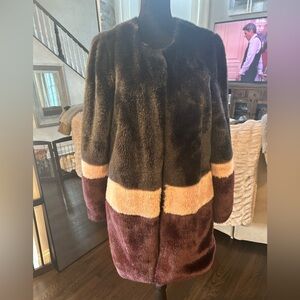 Absolutely gorgeous faux fur jacket
